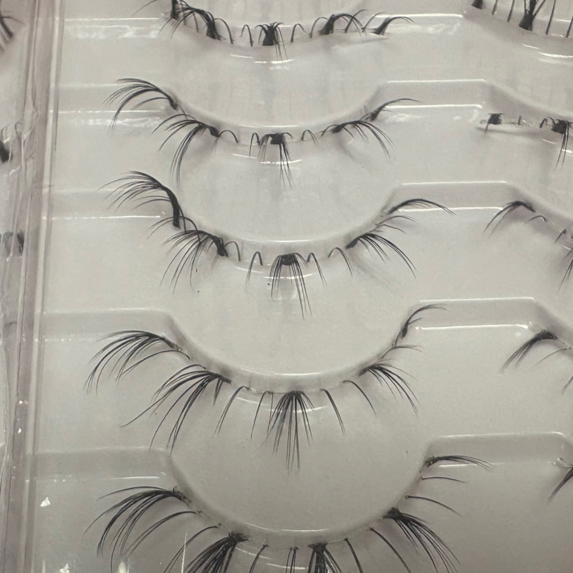 Bottom Lash Trays
