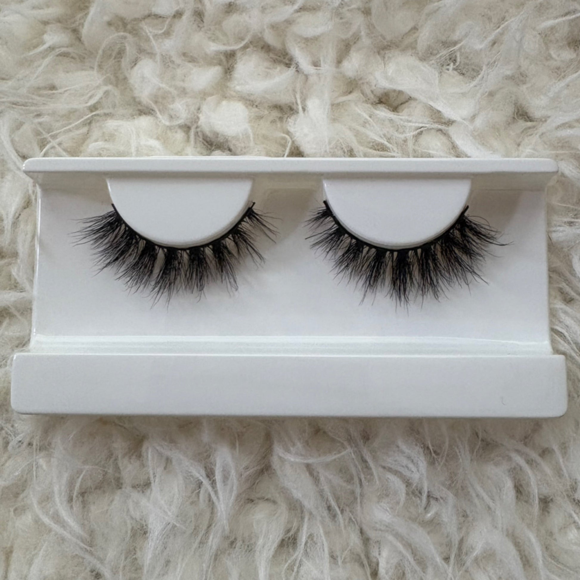 DS107 Lashes